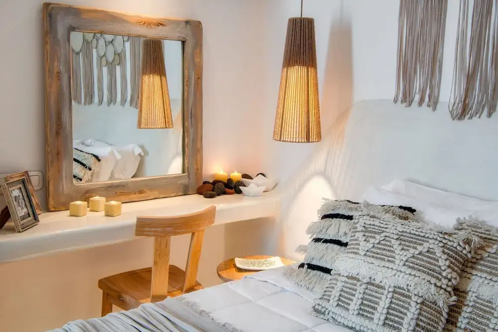 Megalochori 1-bed Villa, Sleeps 3, Pool & Parking