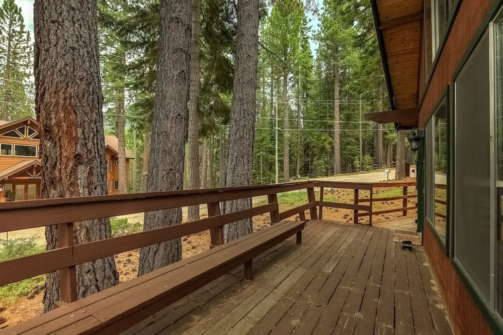 Woodland Escape - Cute Little Cabin in the Woods!