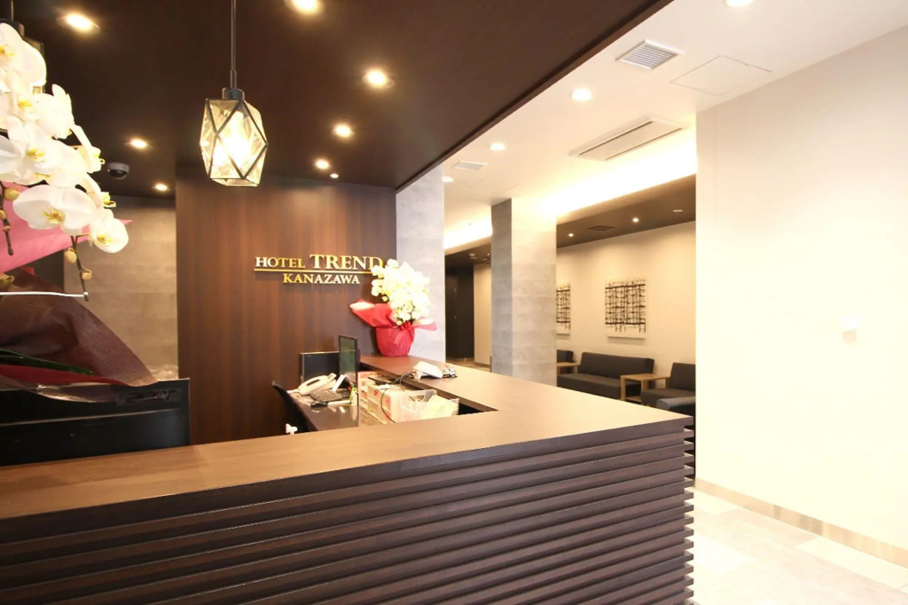 Lobby & Reception