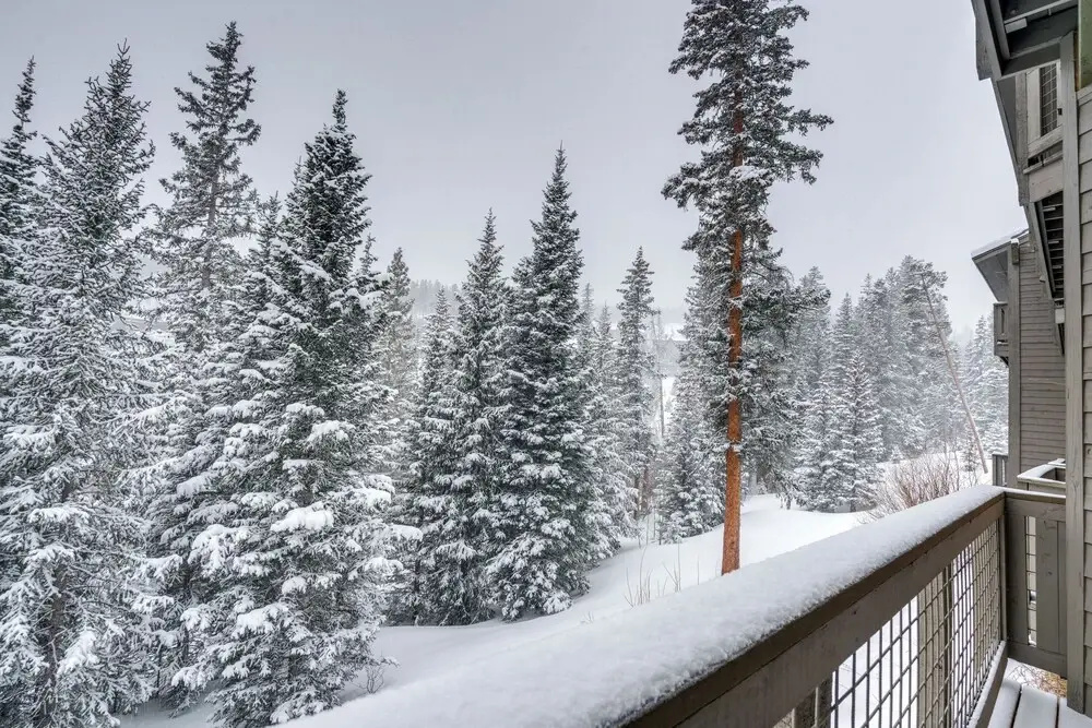 Silverthorne Gem w/ Community Perks: 11 Mi to Ski!