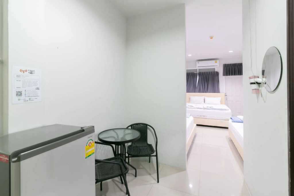Standard Quadruple room