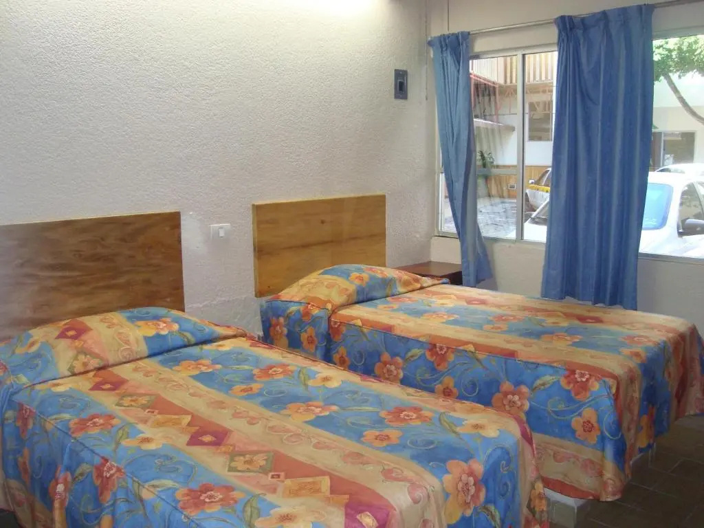 Standard Double room (twin beds)