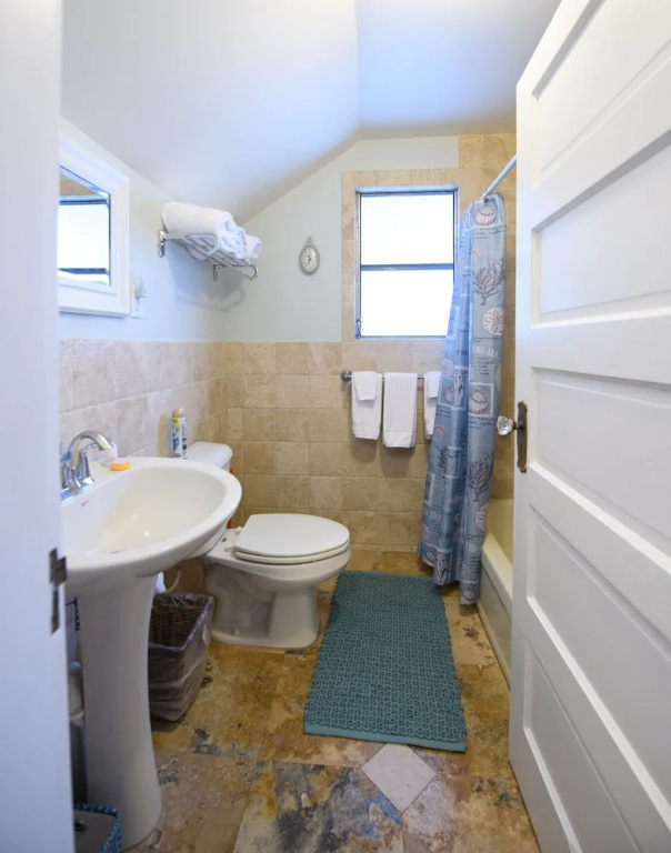 2 Bedrooms Cottage