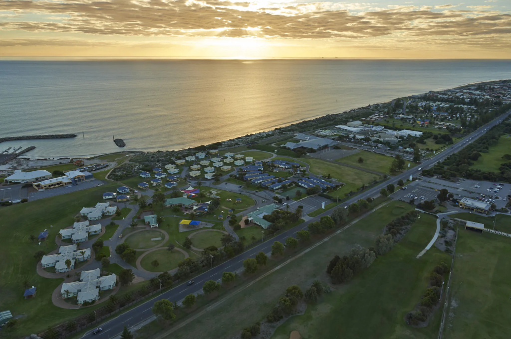 Beach & Waterfront