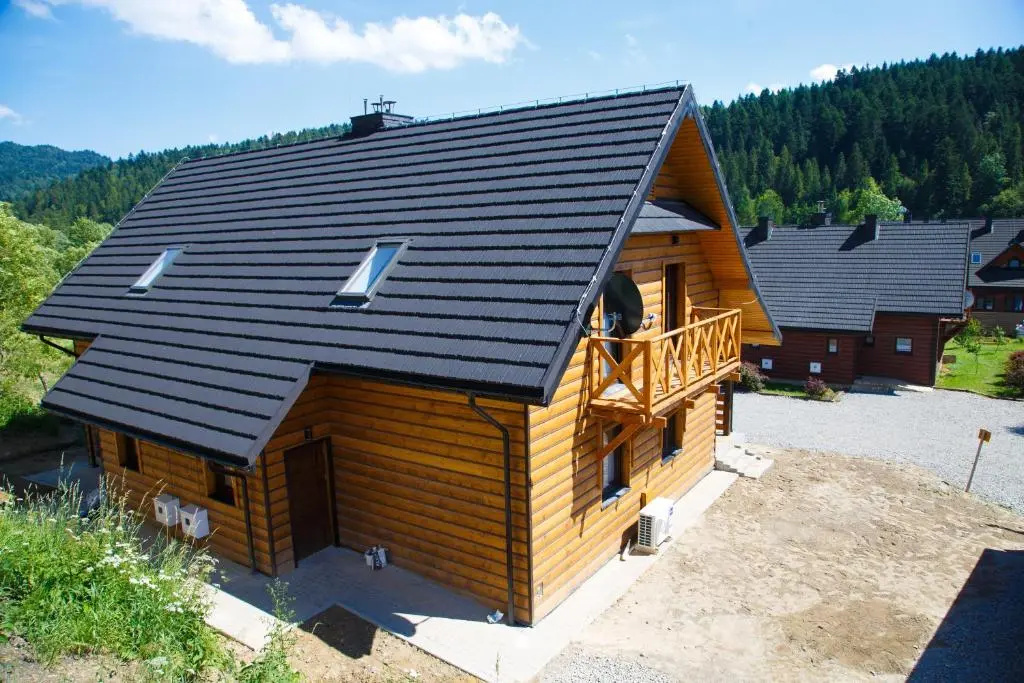 Standard Double room with balcony (full double bed)
