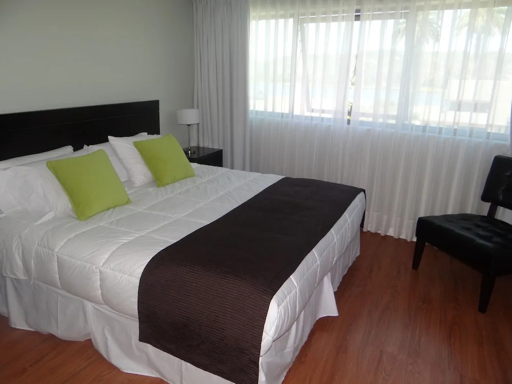 Executive Double room (full double bed)