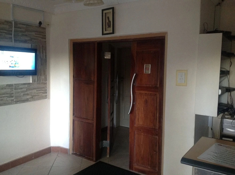 Trench Town Lodge - фото 2