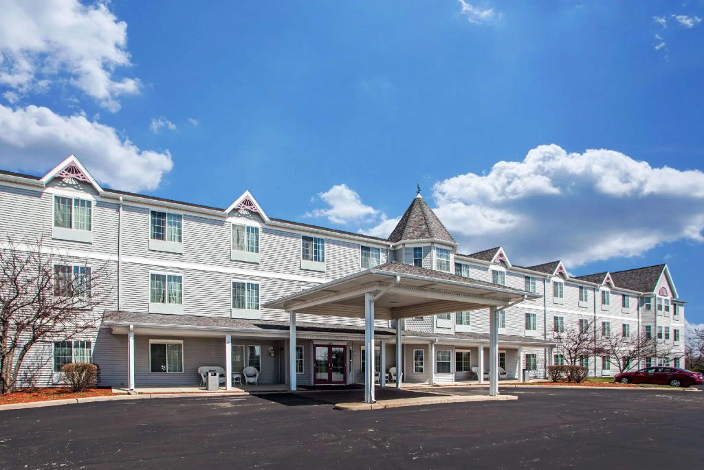 Comfort Inn & Suites Geneva - West Chicago