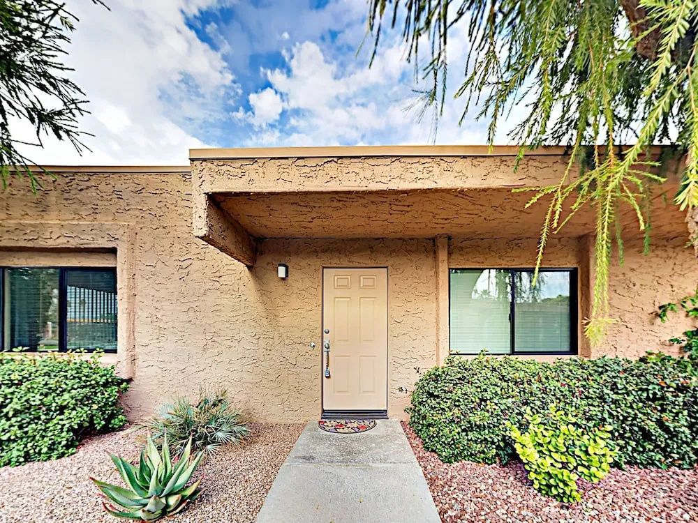 Los Coyotes - 2 Br Condo