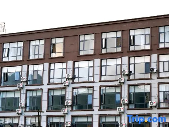 Yuting Resort Hotel (Wumeng Grassland Branch)