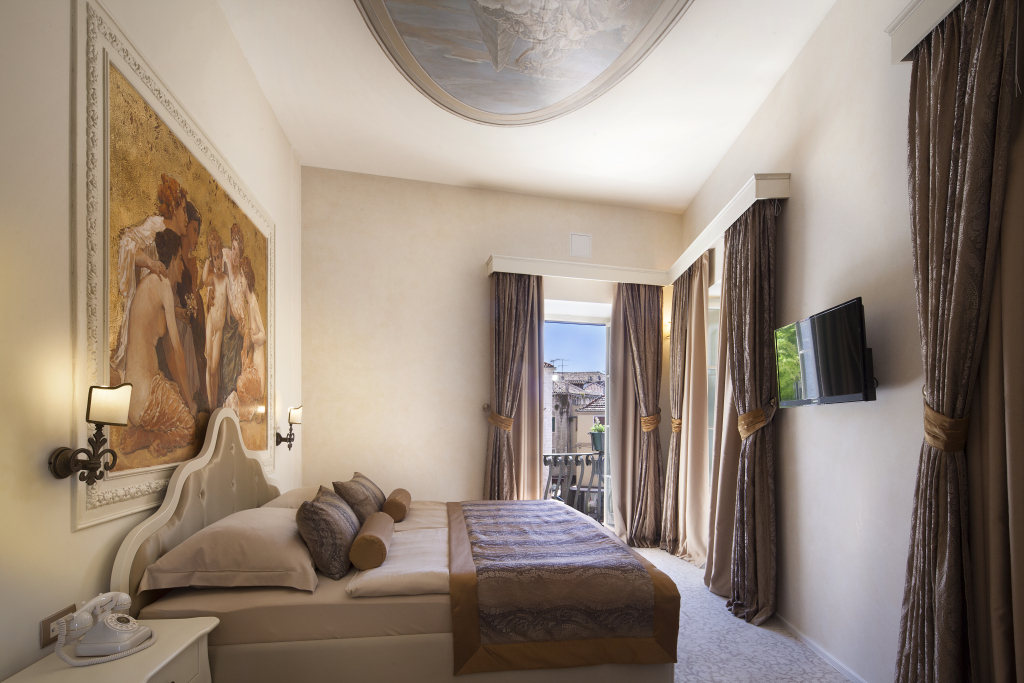Heritage Hotel Life Palace by null