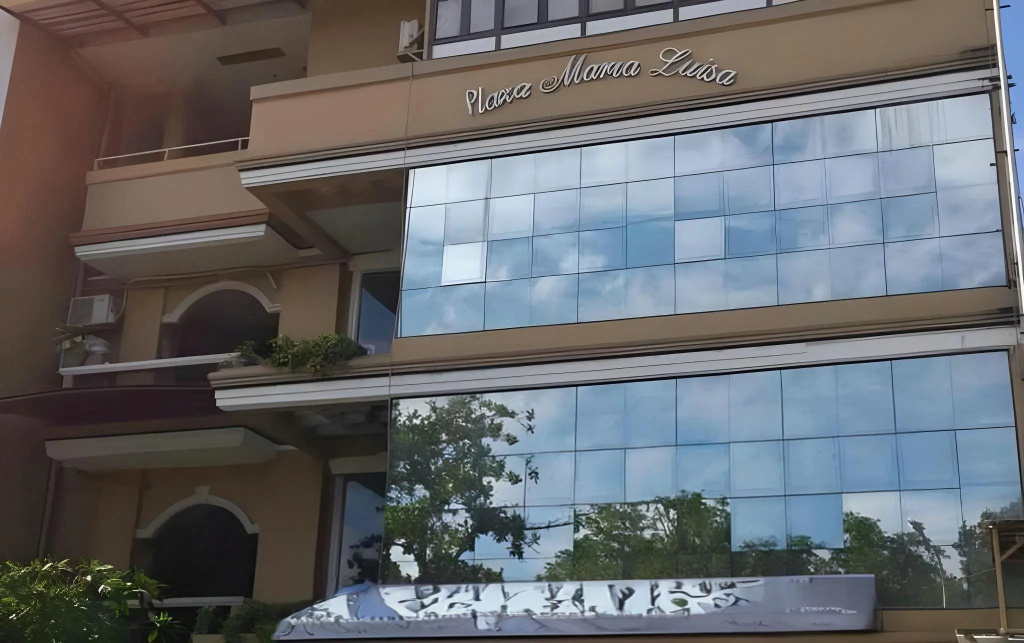 Plaza Maria Luisa Suites Inn