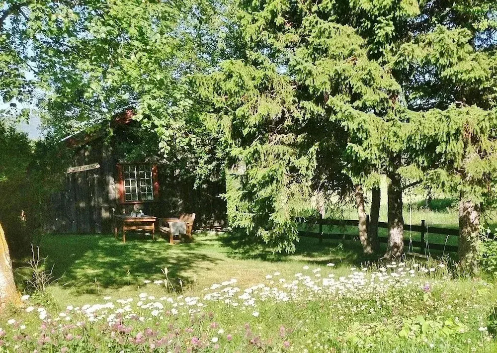 1 Bedroom Standard room with mountain view