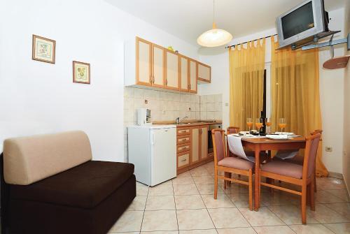 Отель Apartments Lucija, фото 2