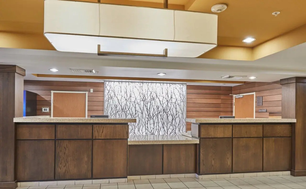 Lobby & Reception