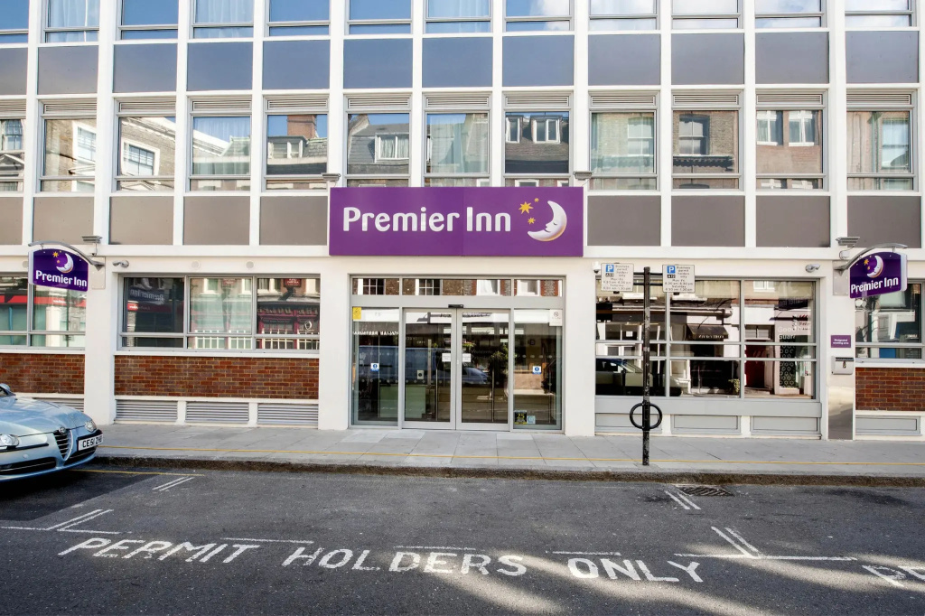 Отель Premier Inn London Holborn — фото