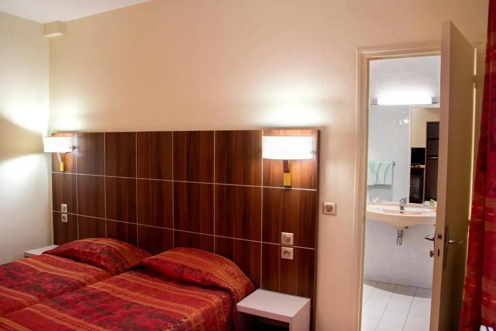 Hôtel Terminus Montparnasse 148