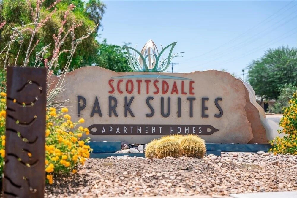 247-Fully Furnished 1BR Suite-Pet Friendly! by RedAwning
