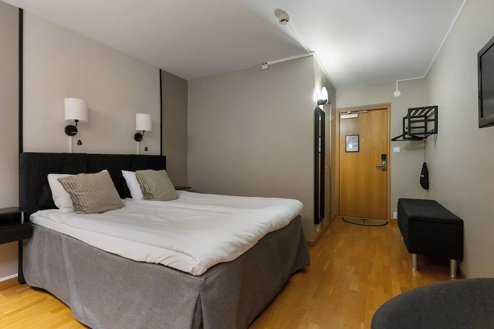 Economy room