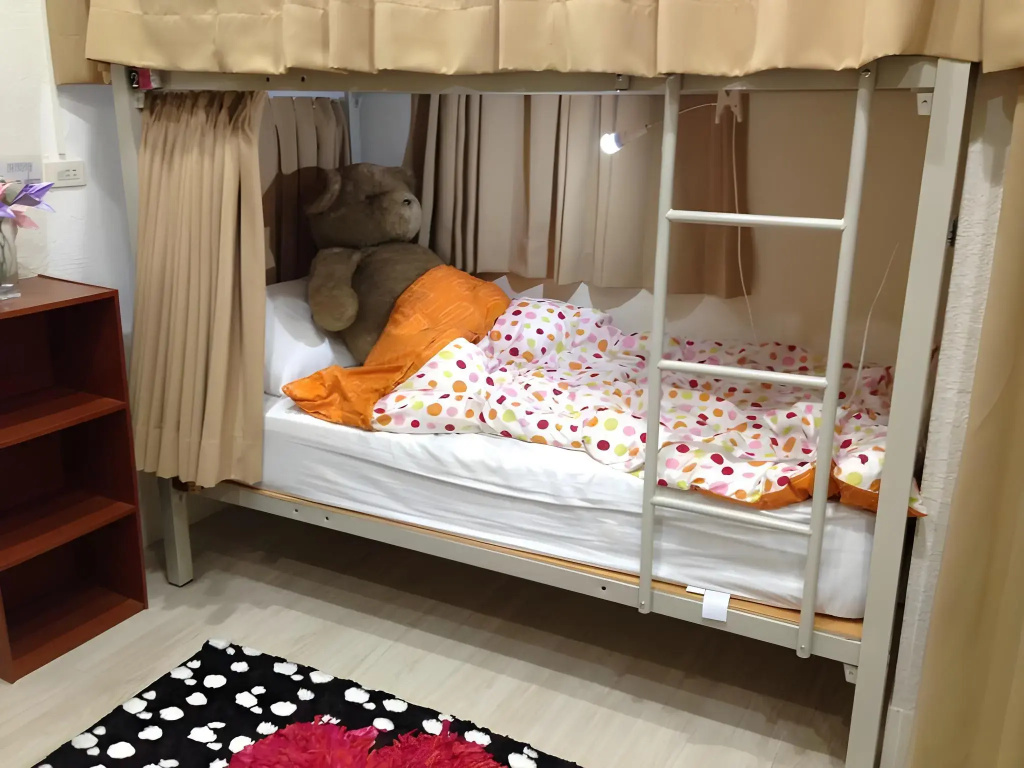 Pineapple Backpackers Hostel