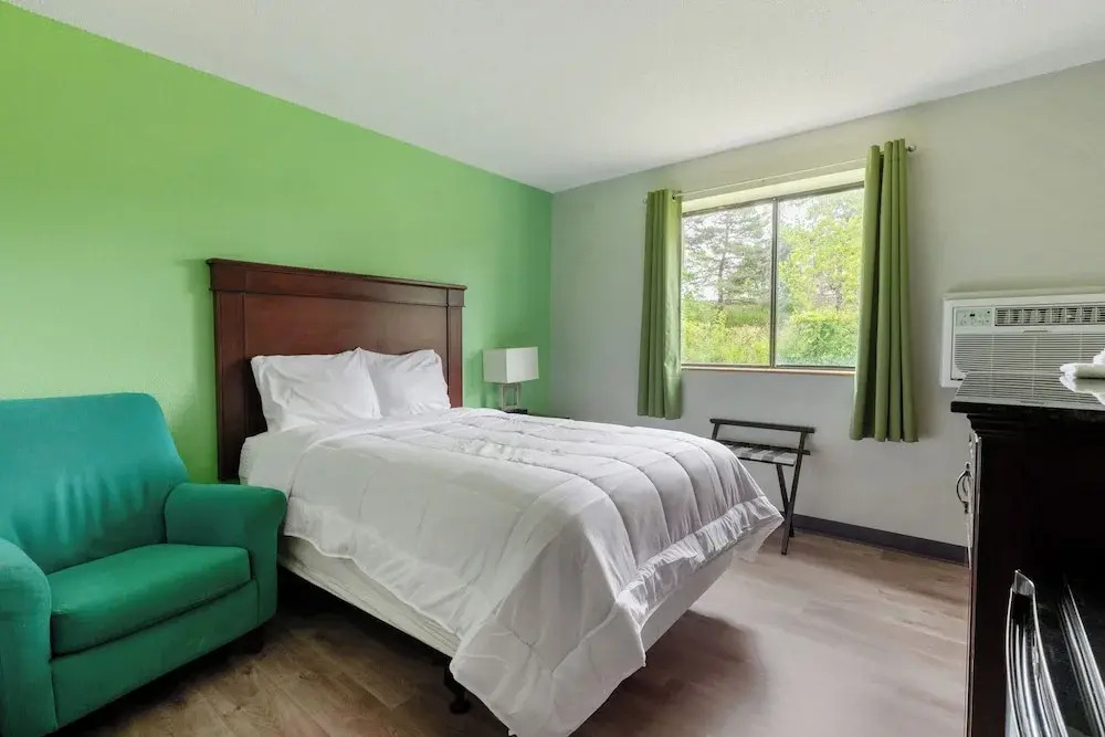 Super Inn by OYO Lansing MI — фото 3