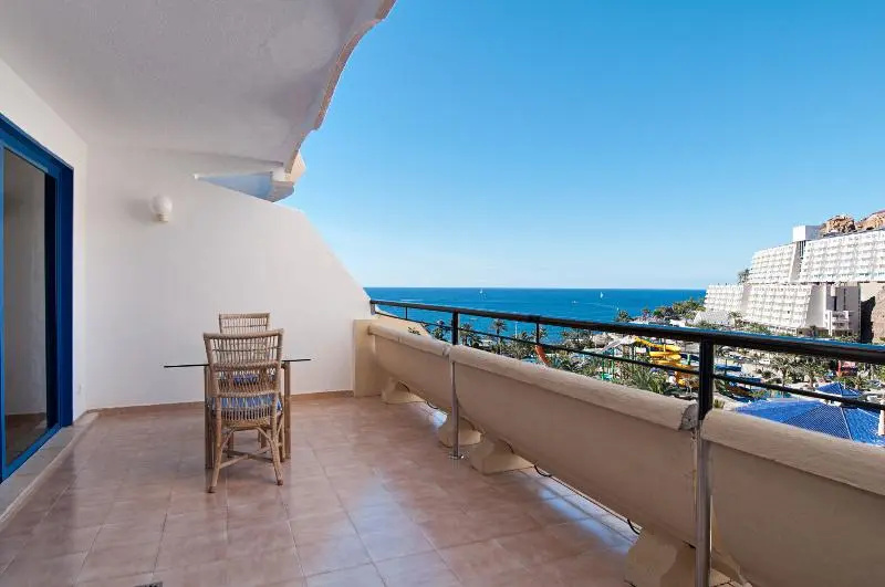 LIVVO Lago Taurito Hotel & Aquapark All Inclusive - Chambres