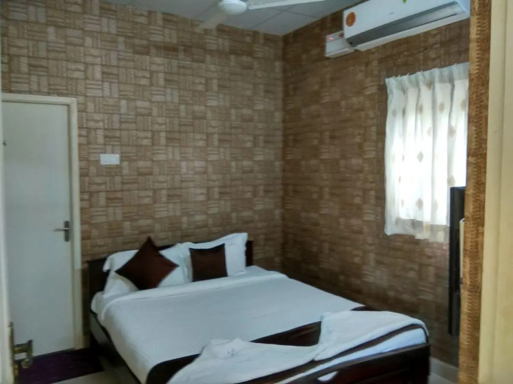 Varuna Inn Banquets & Resort - Chambres