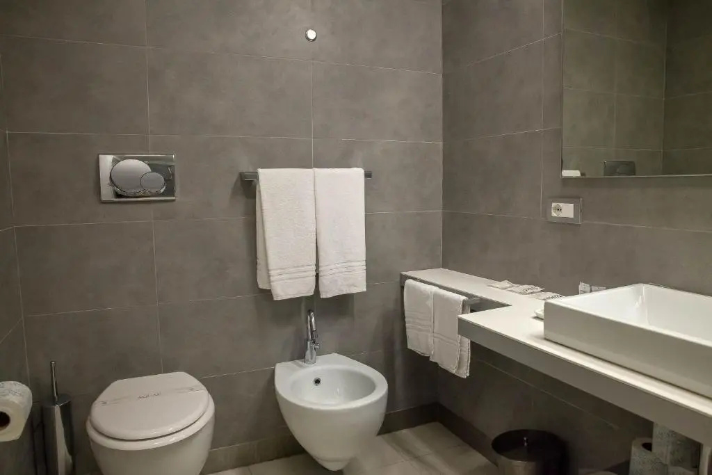 Standard Triple room with balcony