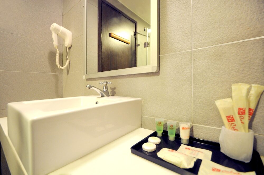 Celyn City Hotel