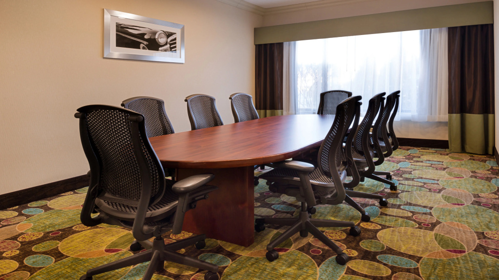Holiday Inn Hotel & Suites Warren by IHG - Général