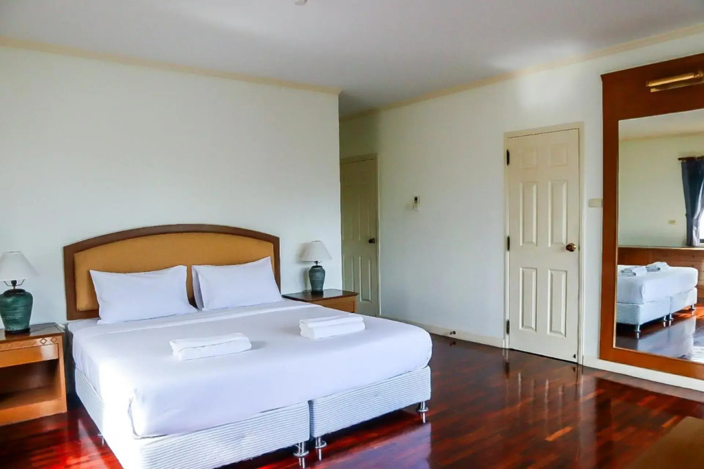 Seastar Hotel And Service Apartment - фото 30