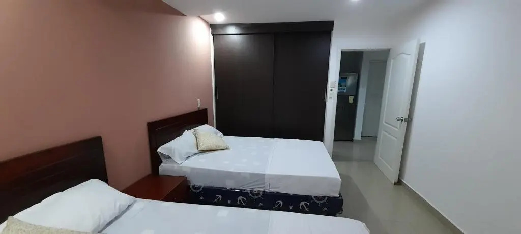 Suites y habitaciones en Edificación Amaralto