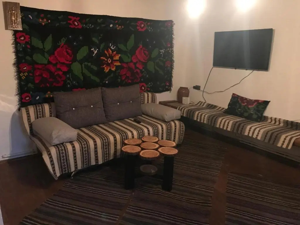 3 Bedrooms Cottage