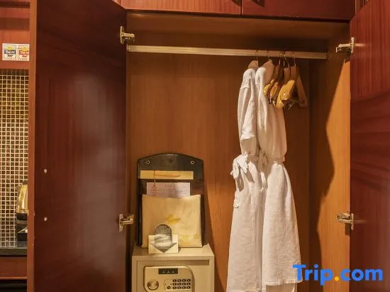 Yijian Holiday Hotel - Chambres