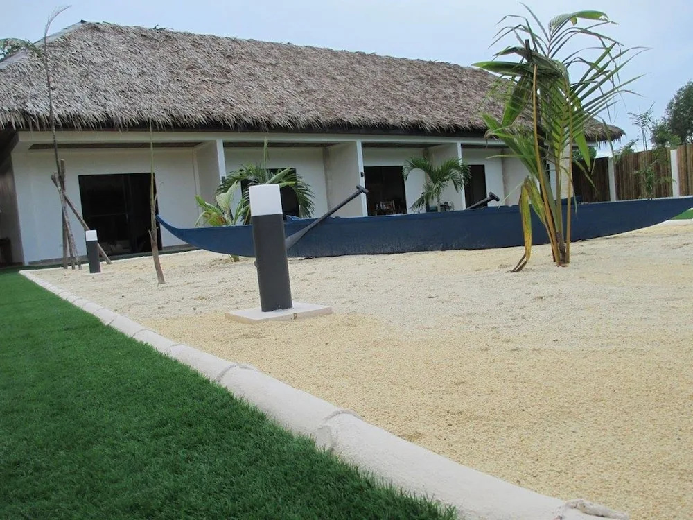 Beach & Waterfront