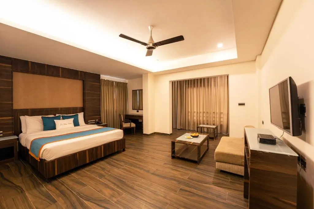 Deluxe Suite