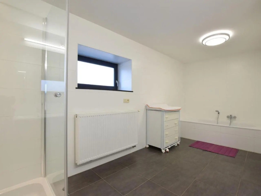 Modern Cottage in Vaux-sur-Sure with Sauna - фото 6
