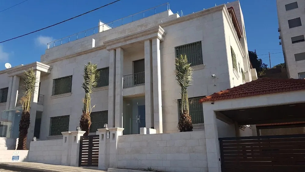 1 New Bedroom Apartment on Airport Road