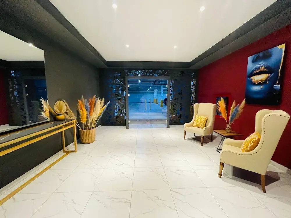 Lobby & Reception
