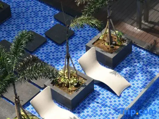 Near MOA beside Okada Pet Friendly 1BR 3 pax WIFI 8T
