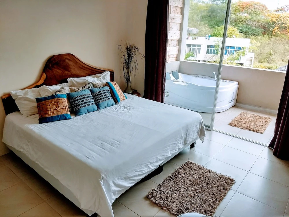 ME Hotel in Montañita Estates - Chambres