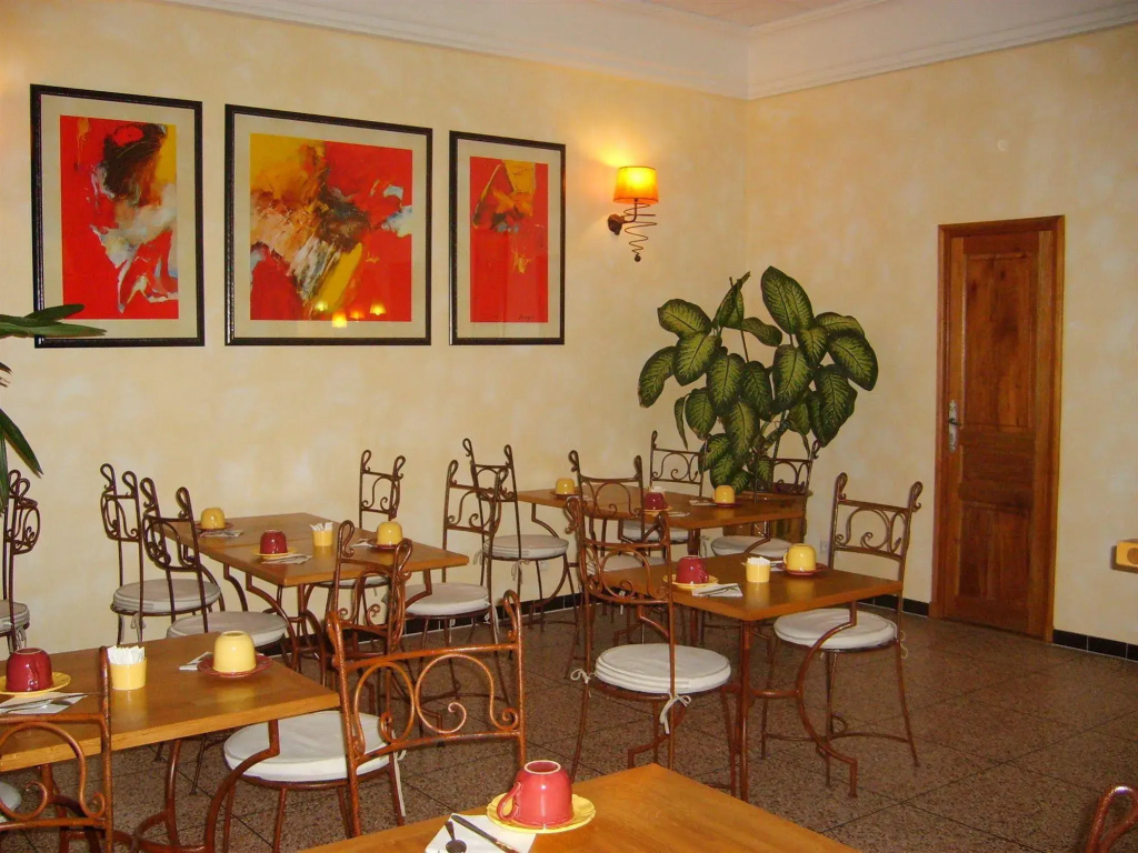 Hotel photo 12