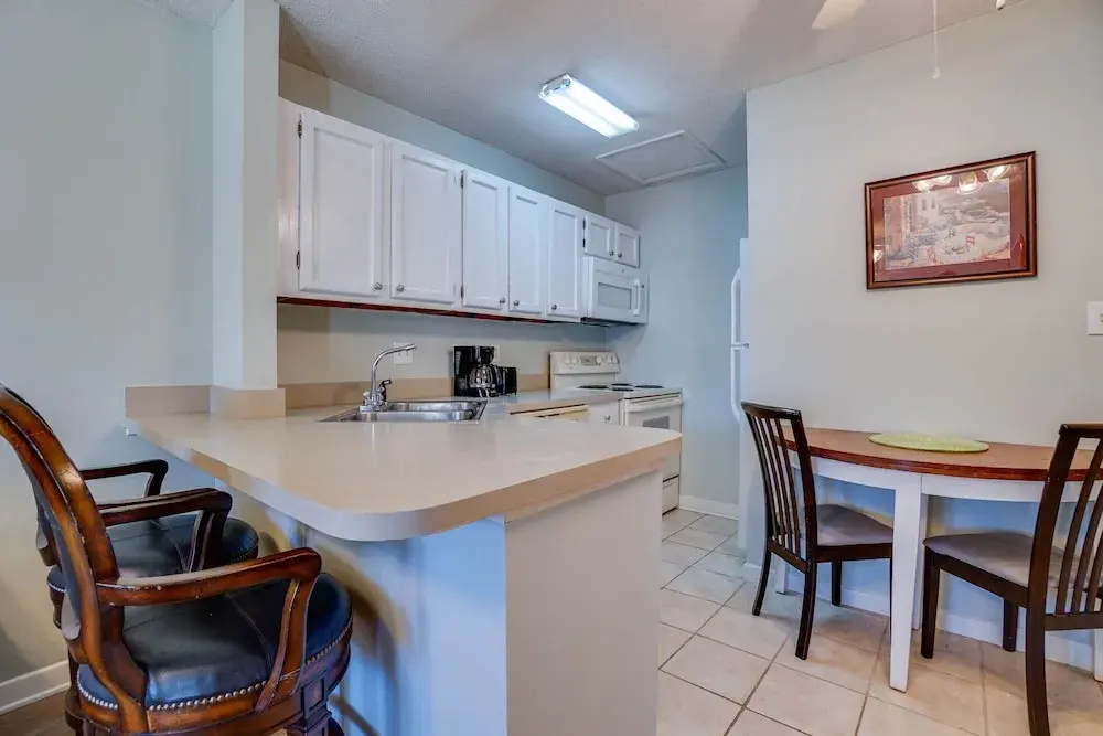 Sandpiper Cove Resort by Panhandle Getaways - Chambres