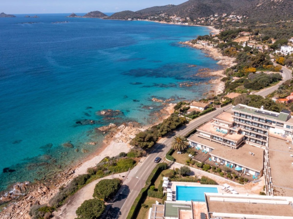 Beach & Waterfront