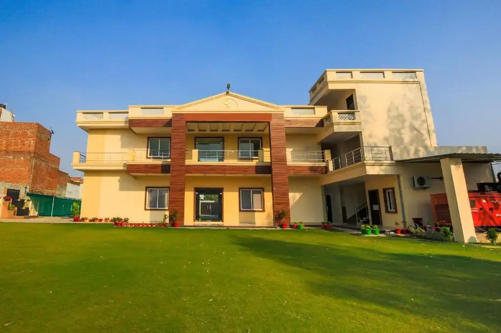 Vaibhav Laxmi Paradise by OYO Rooms