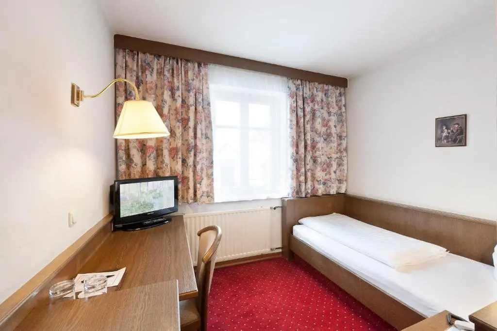 Hotel Goldener Loewe - Chambres