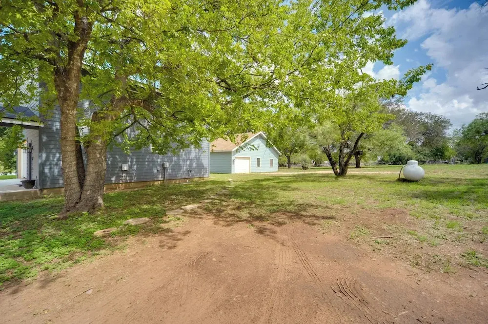 Cozy Casita & Cabana on Lake Marble Falls!