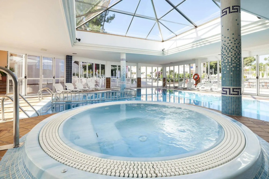 Invisa Hotel Club Cala Blanca - Général