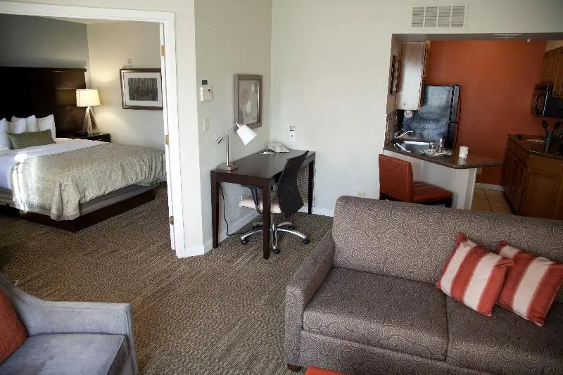 Sonesta ES Suites Torrance Redondo Beach - Chambres