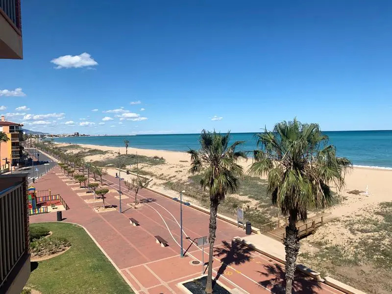 Beach & Waterfront
